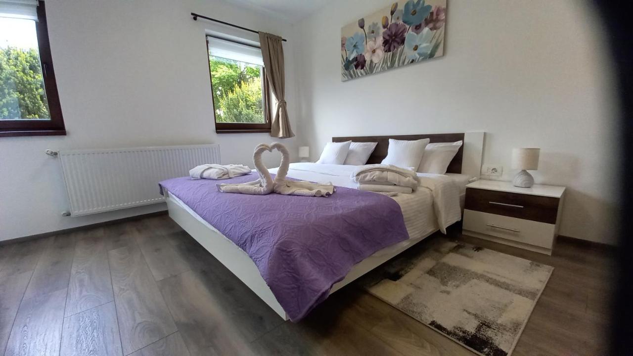 Gogo Apartment *